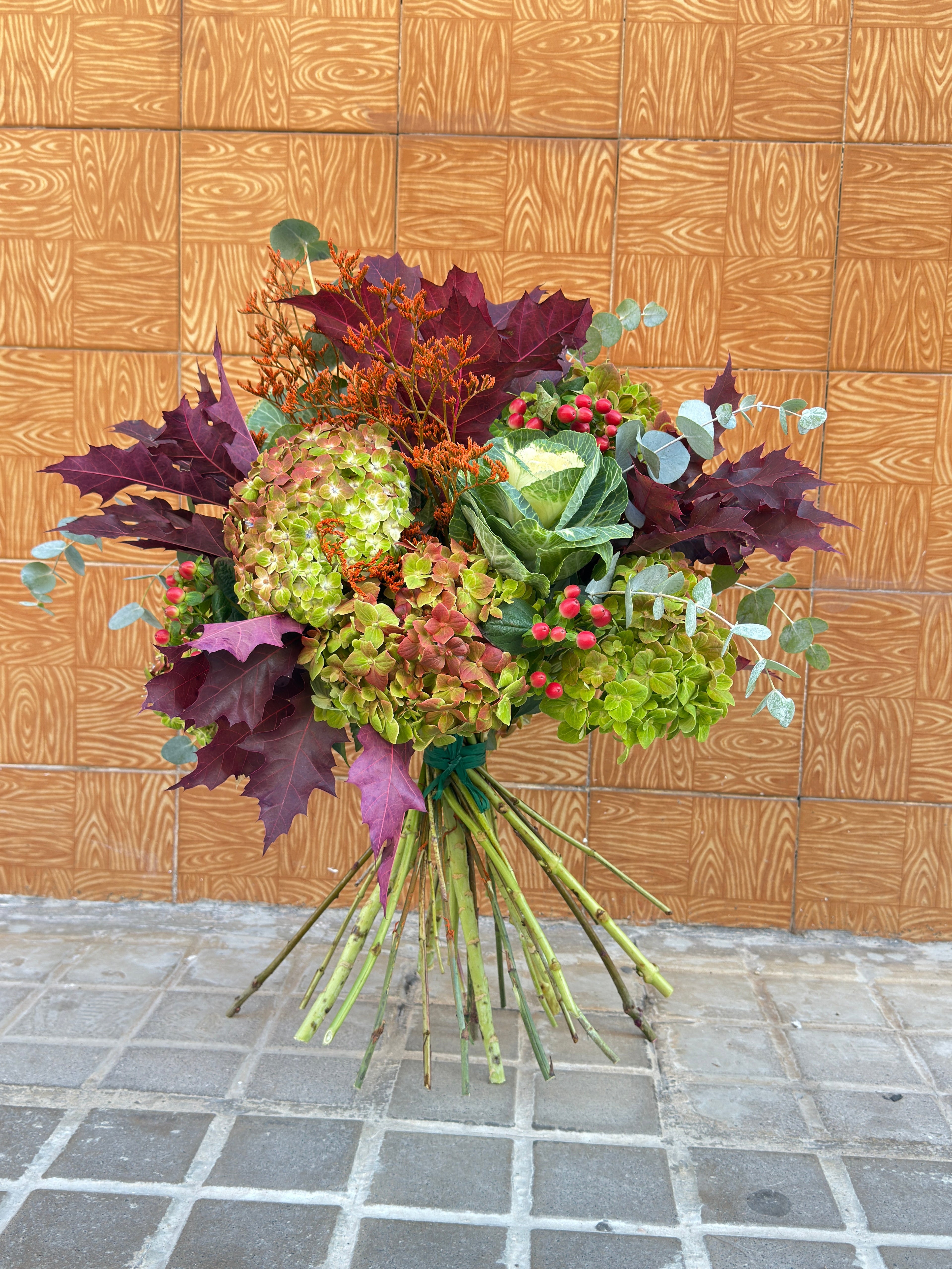 Ramos de Flores Secas y preservada, va con un Jarrón de cristal color ámbar, ideal para temporada de otoño, hecho de forma artesanal, resistencia y durabilidad 