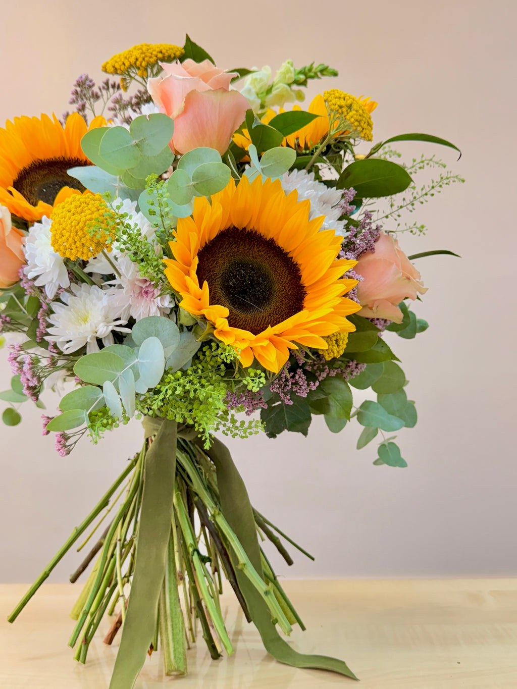 Ramo Solsticio | Ramo de girasoles y rosas